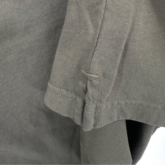 Duluth Relaxed Fit Longtail Henley Tee in Olive Size 2XL - Picture 4 of 5